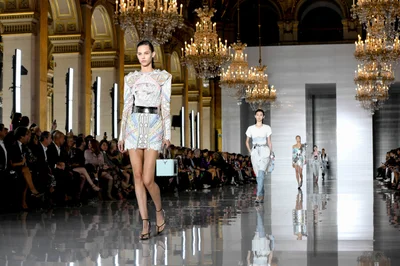 Look 27
